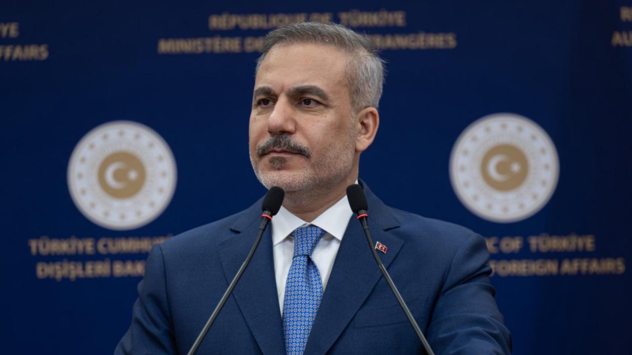 Bakan Fidan Pakistanlı mevkidaşı ile görüştü