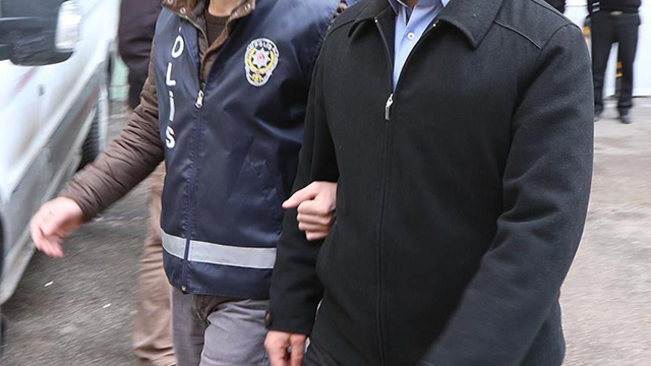 FETÖden aranan eski emniyet müdürü İstanbulda yakalandı