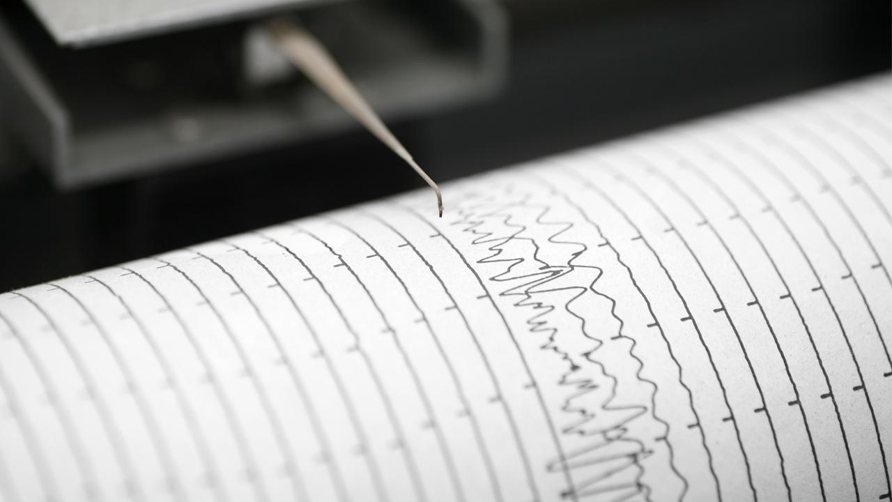 Girit'te 5,7 büyüklüğünde deprem